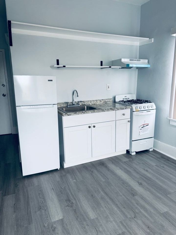 1350 4th - Photo 2 of 16