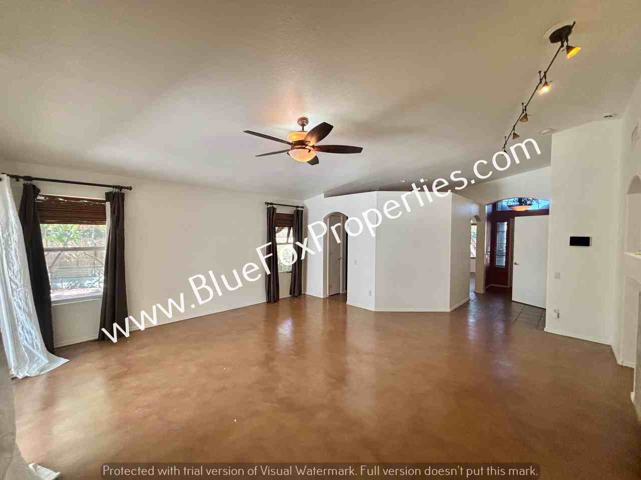 2675 W Desert Bluffs Ct - Photo 2 of 26
