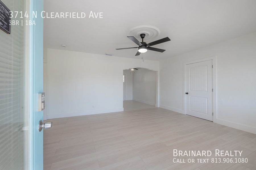 3714 N Clearfield Ave - Photo 4 of 27