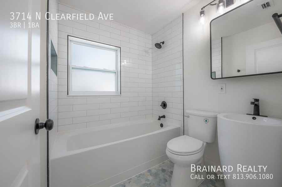 3714 N Clearfield Ave - Photo 5 of 27