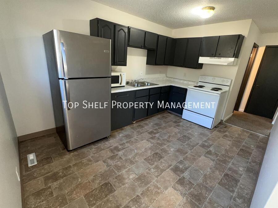 108 Mckinley Ave - Photo 3 of 10