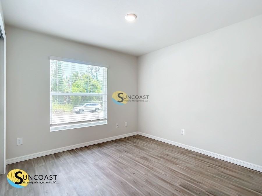 2110 Dorion St - Photo 6 of 12