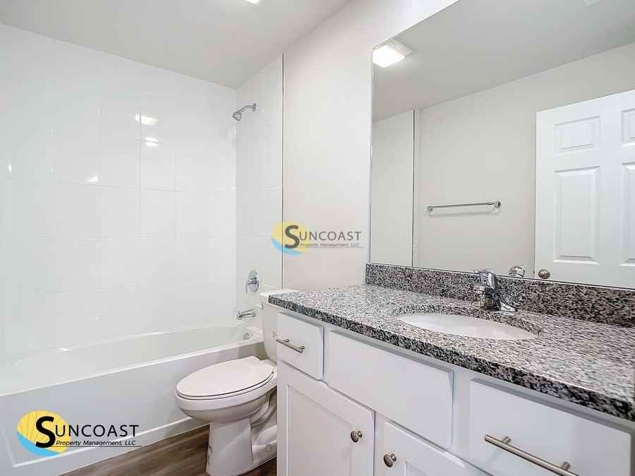 2110 Dorion St - Photo 7 of 12