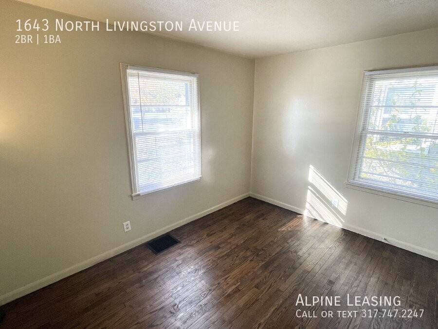 1643 N Livingston Ave - Photo 5 of 8
