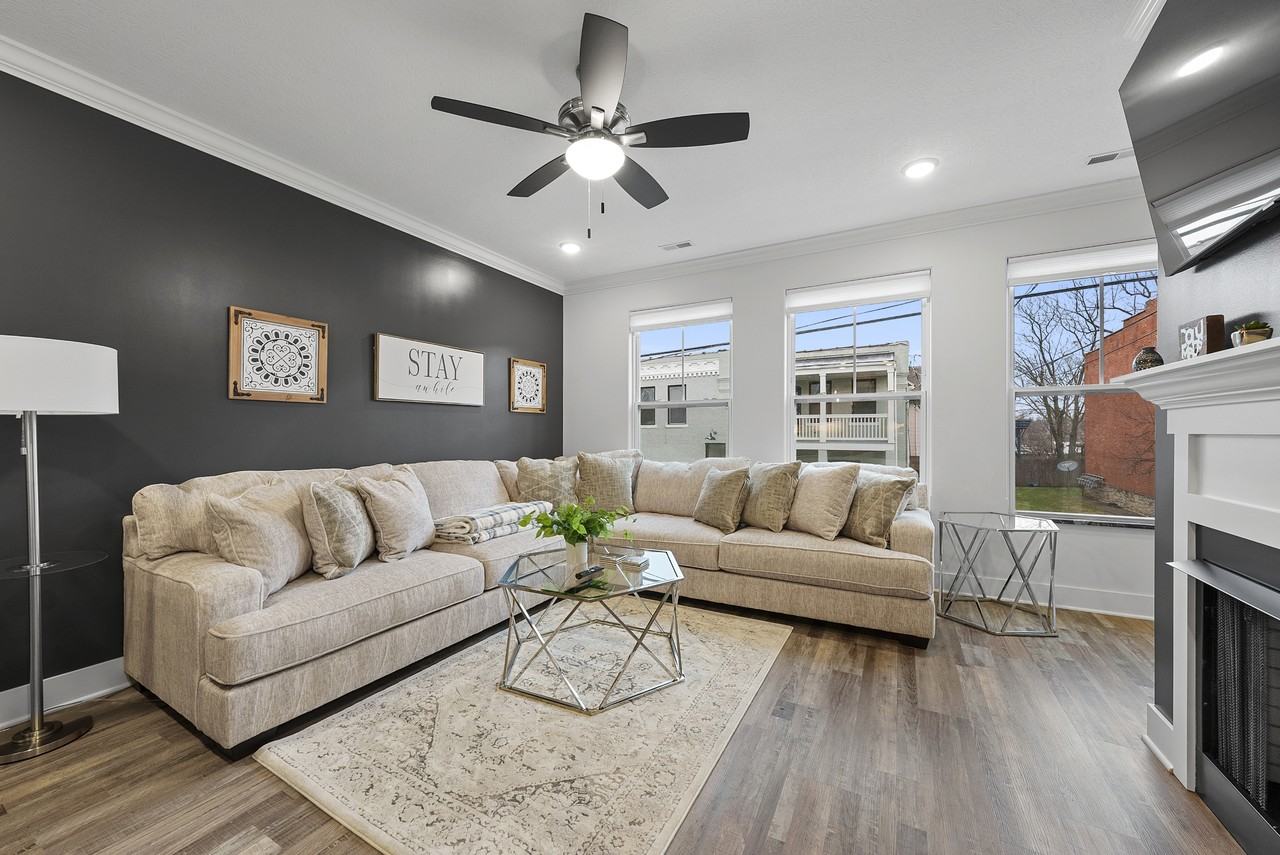 127 E 8th Ave #127 - Photo 7 of 35