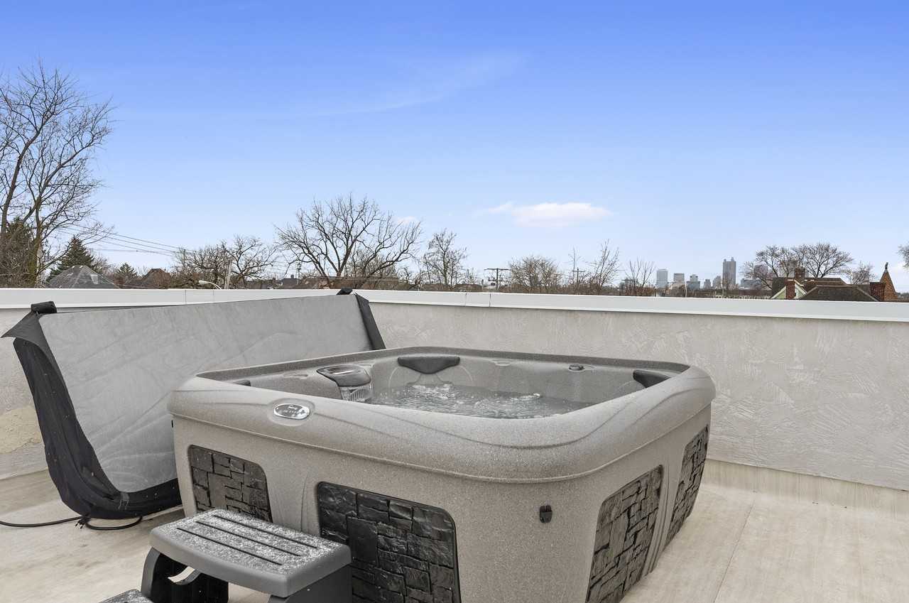 127 E 8th Ave #127 - Photo 6 of 35