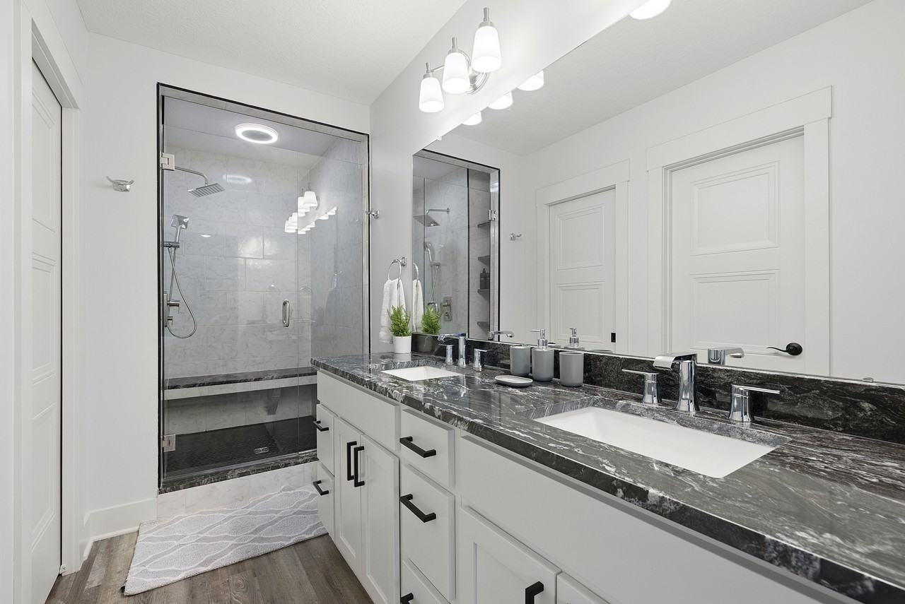 127 E 8th Ave #127 - Photo 4 of 35