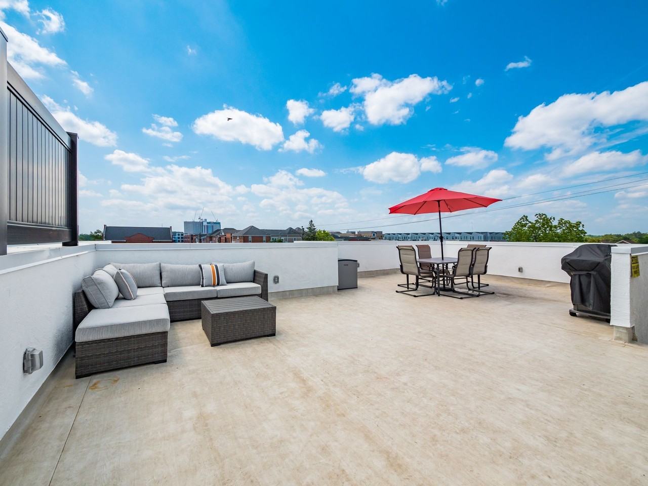 1438 Indianola Ave #1438 - Photo 4 of 27