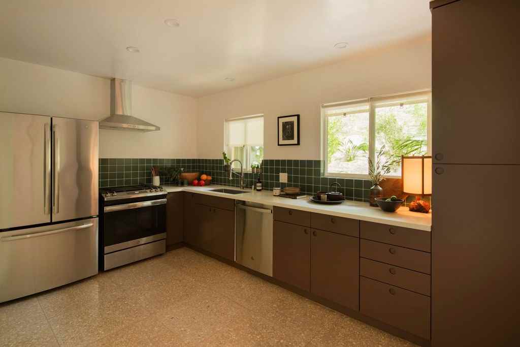 830 Tularosa Dr #2 - Photo 4 of 24