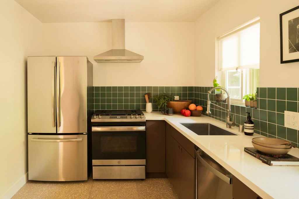 830 Tularosa Dr #2 - Photo 5 of 24