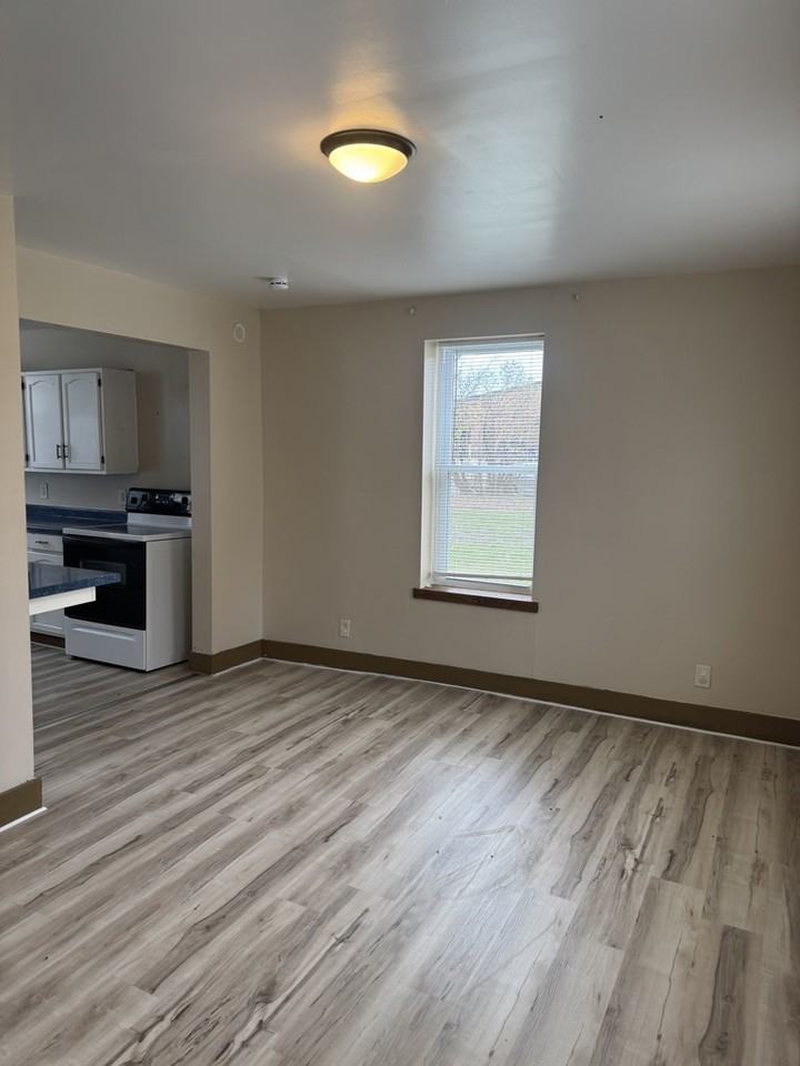 1260 Main St - Photo 3 of 14