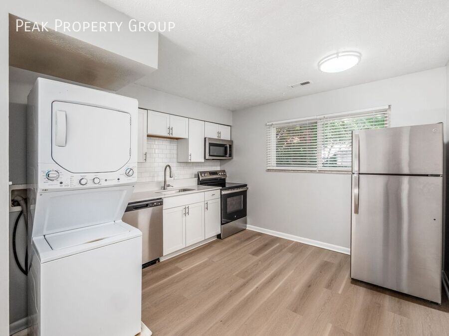 105 West Eighth Avenue - Photo 2 of 20