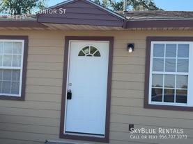 704 E Schunior St - Photo 1 of 1