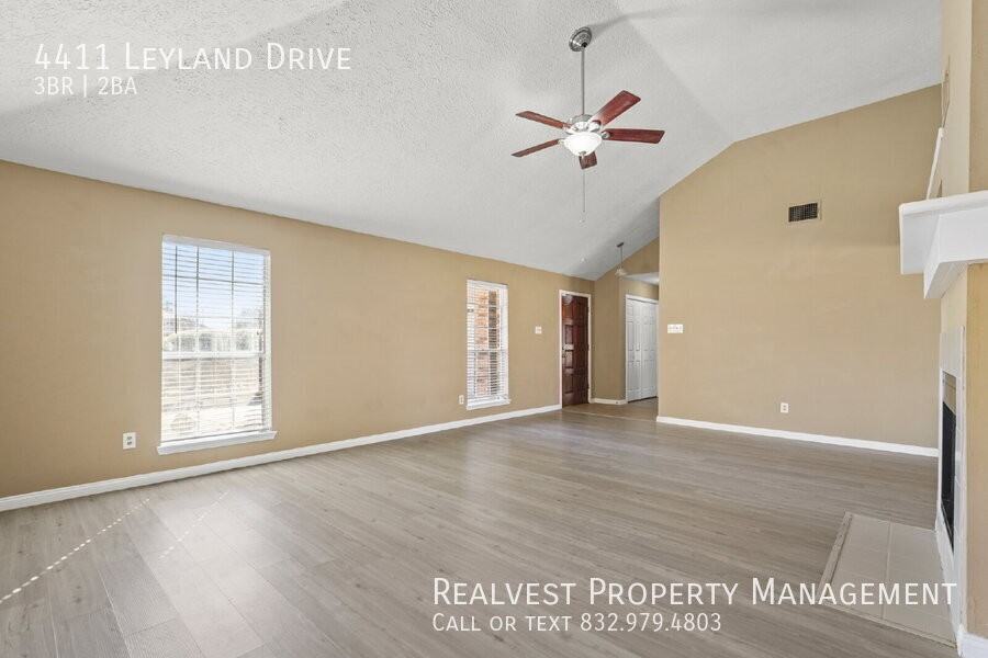 4411 Leyland Dr - Photo 4 of 17