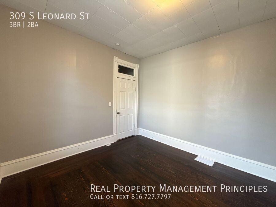 309 South Leonard Street - Photo 7 of 17