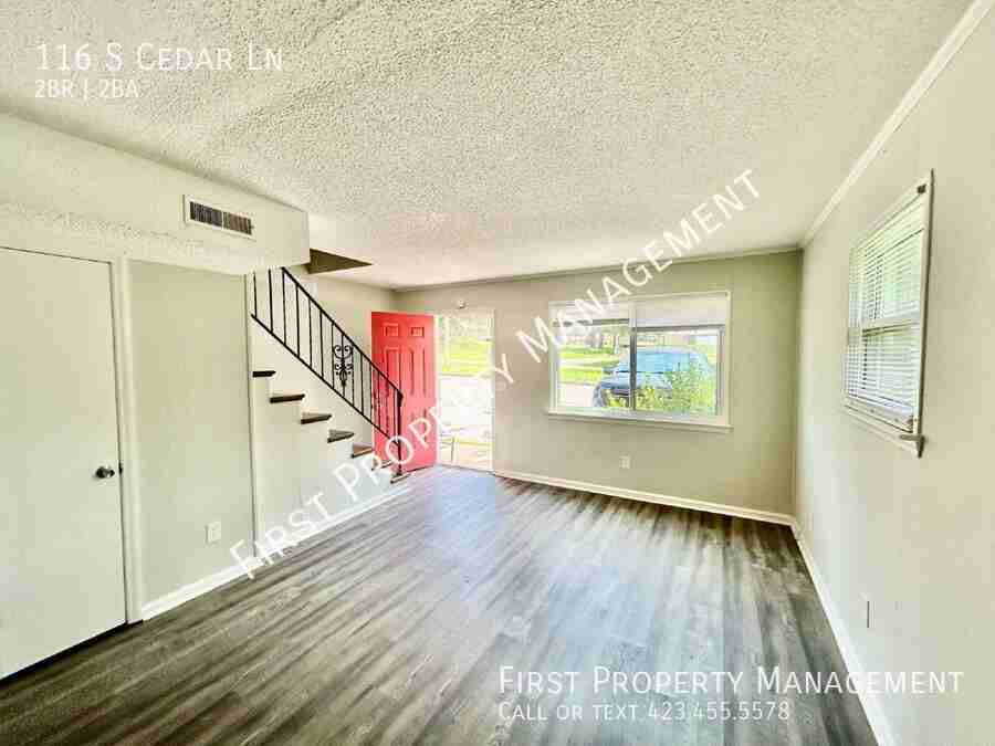 116 South Cedar Lane - Photo 3 of 15