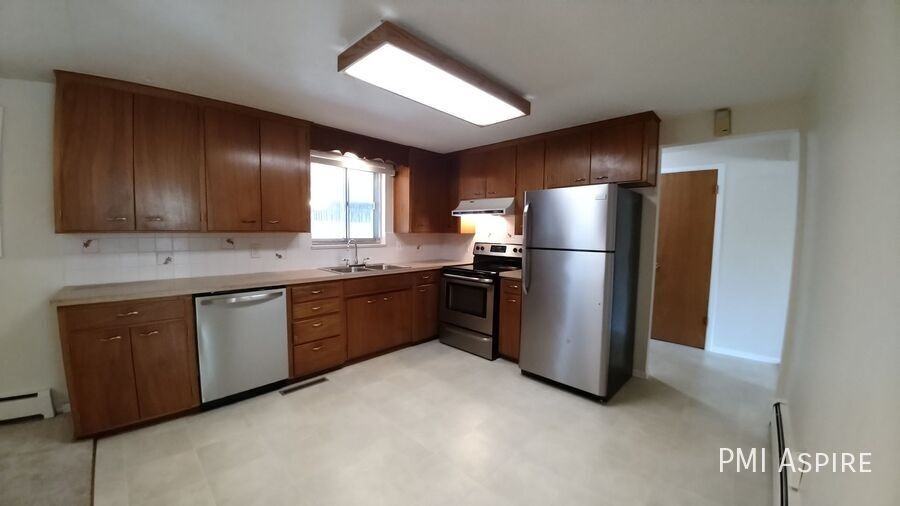 1401 Sherri Mar Street - Photo 7 of 21