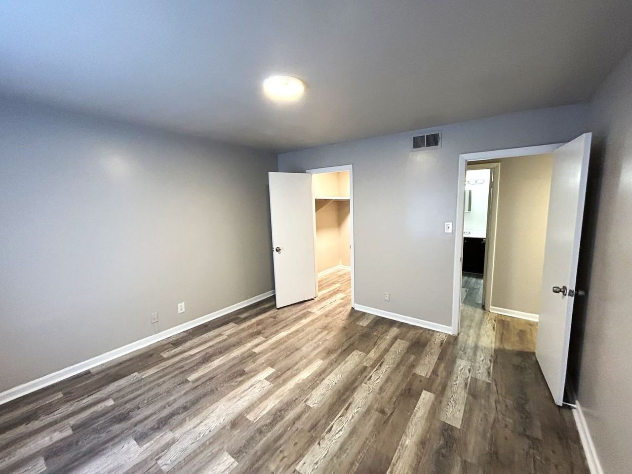 3645 Mercer University Drive #8E - Photo 5 of 21