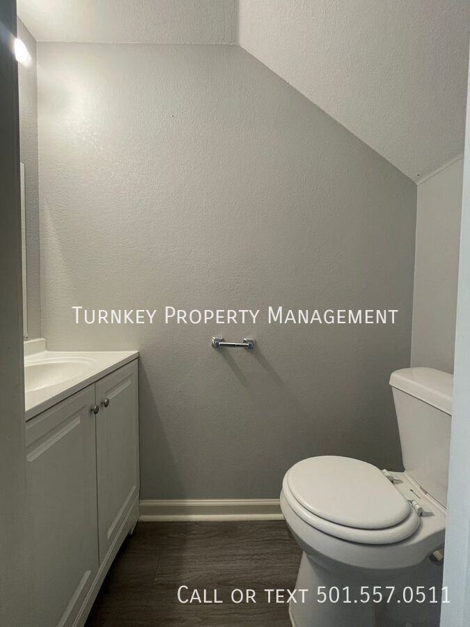 8906 Morris Manor Dr #4 - Photo 4 of 9