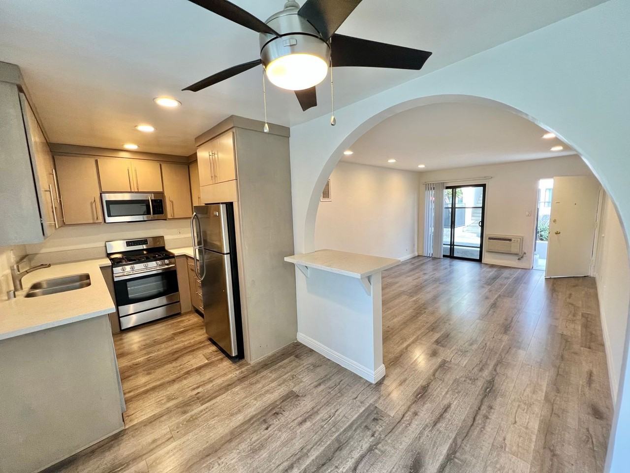 cla351 - Photo 2 of 15