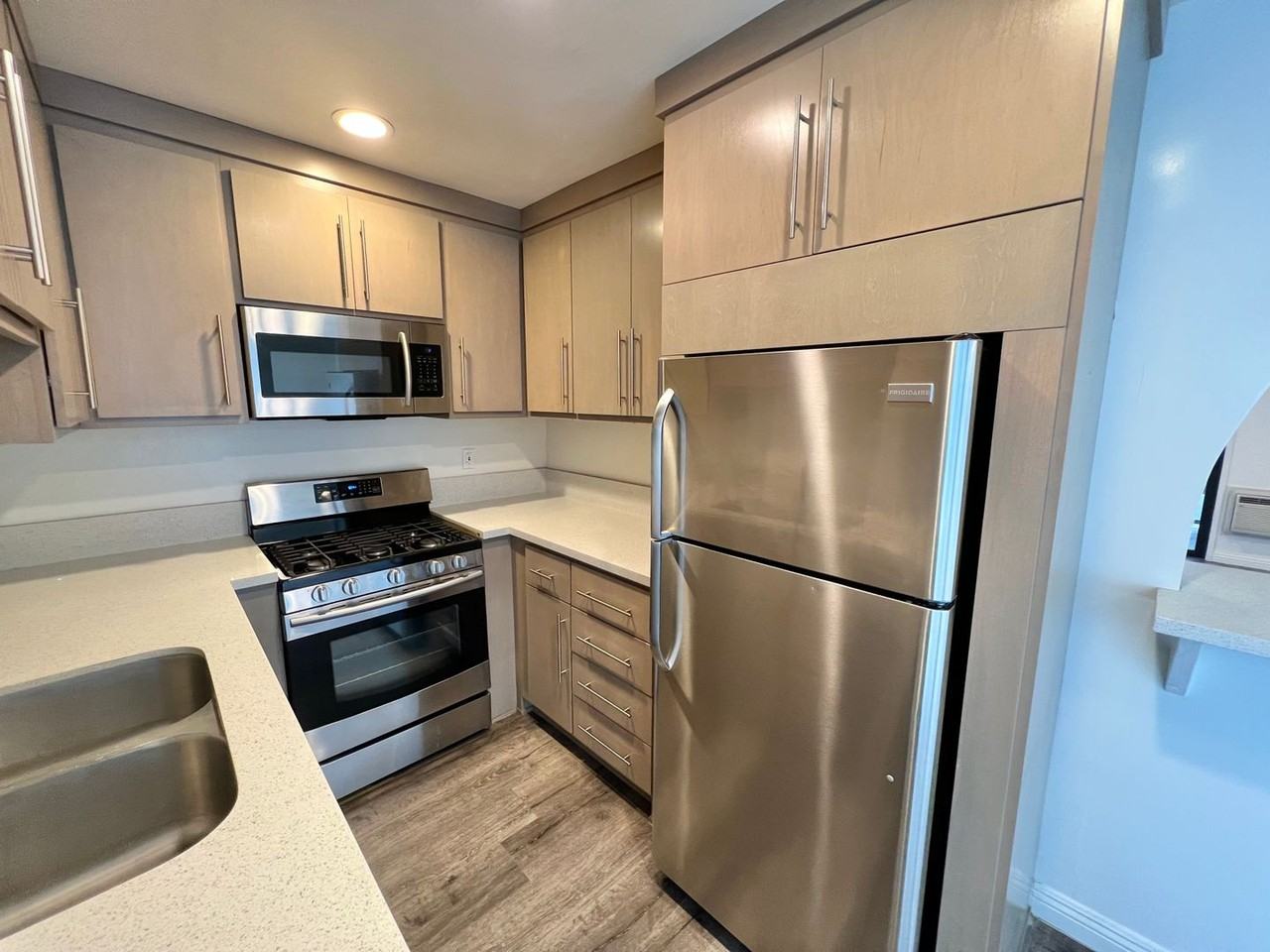 cla351 - Photo 5 of 15