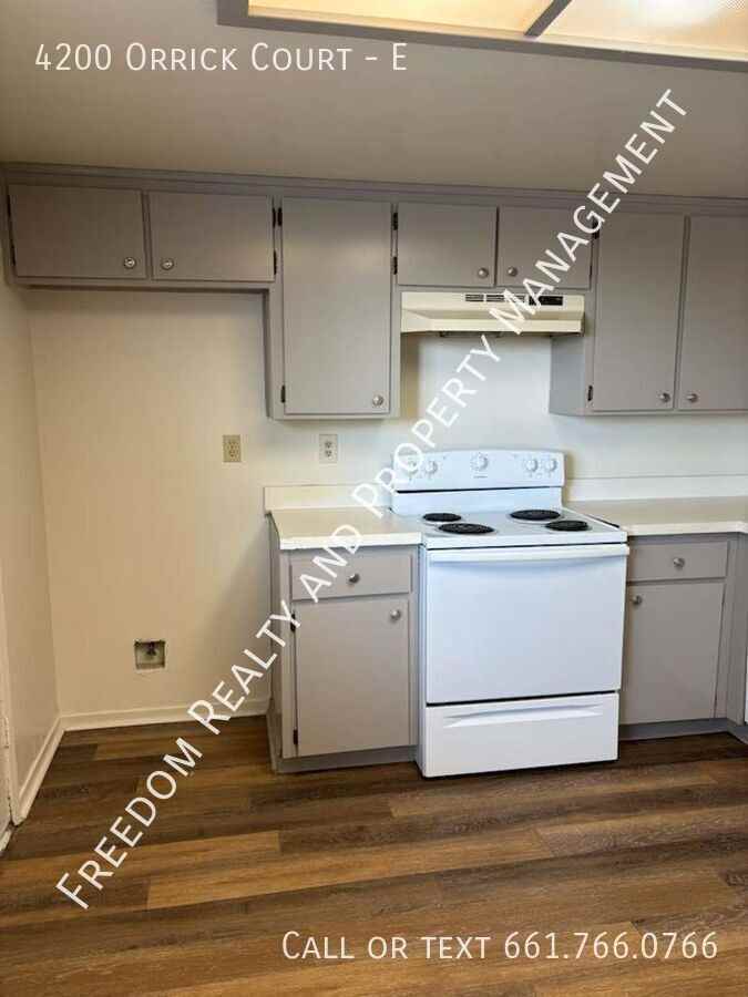 4200 Orick Court #E - Photo 4 of 13