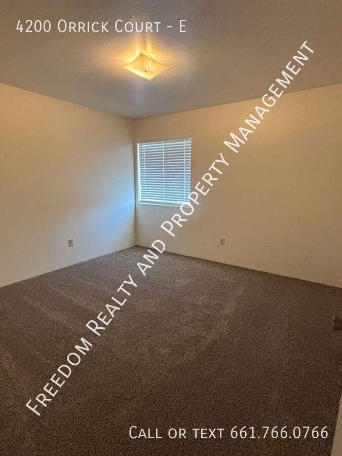 4200 Orick Court #E - Photo 6 of 13