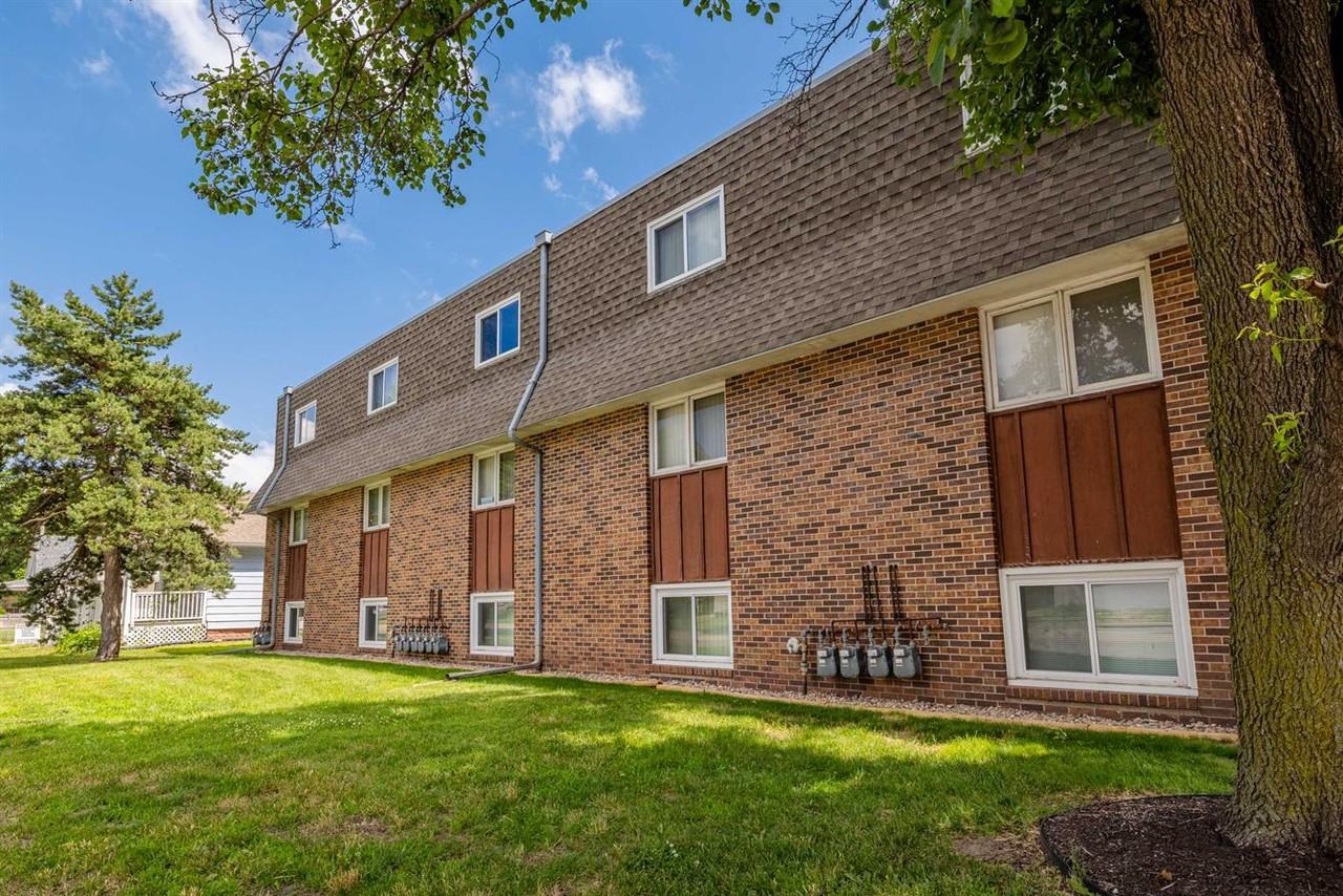 7001 Havelock Ave #01 - Photo 3 of 16