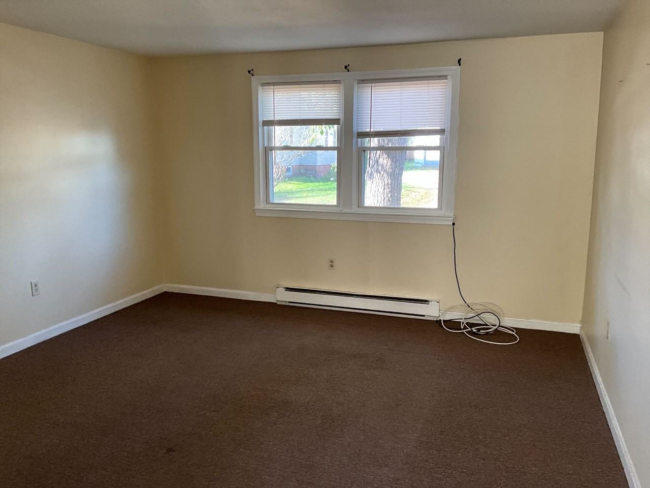 35 Armory St #4 - Photo 2 of 8