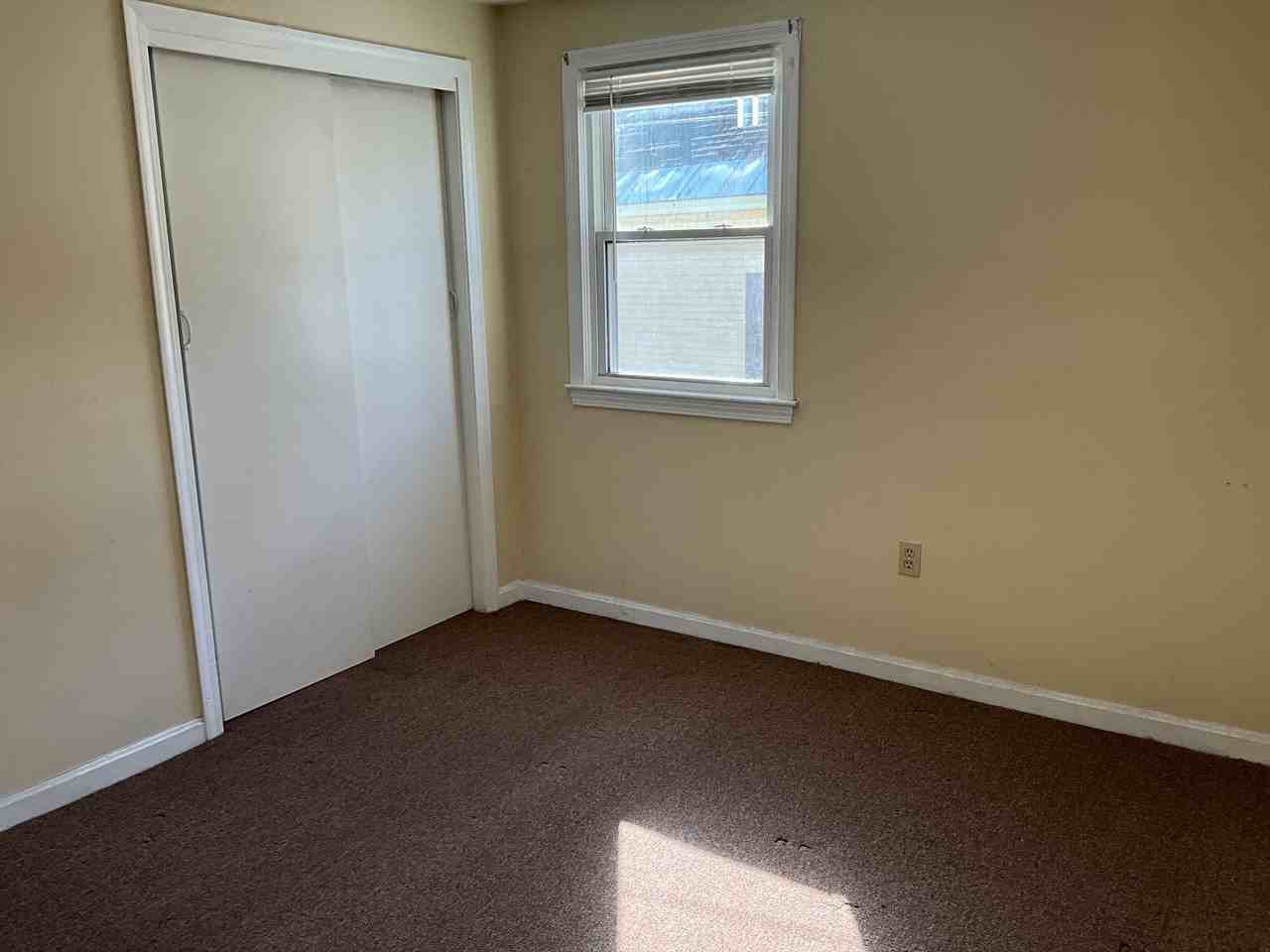 35 Armory St #4 - Photo 4 of 8