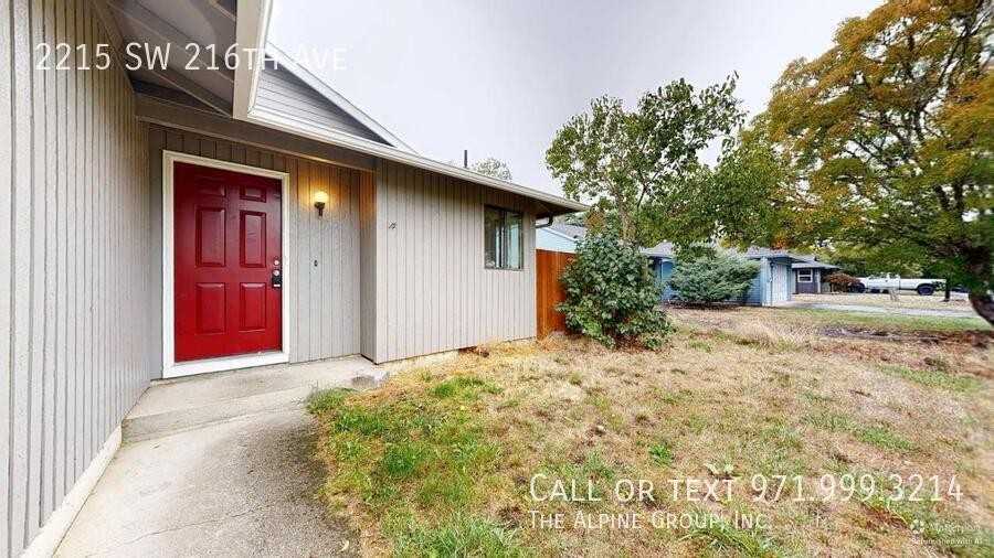 2215 Sw 216th Ave - Photo 5 of 32