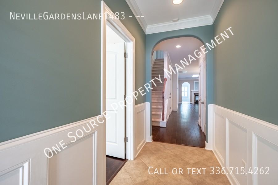 1483 Winston Street - Photo 3 of 50