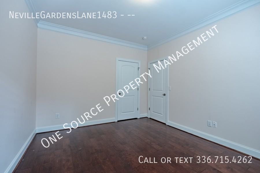 1483 Winston Street - Photo 6 of 50