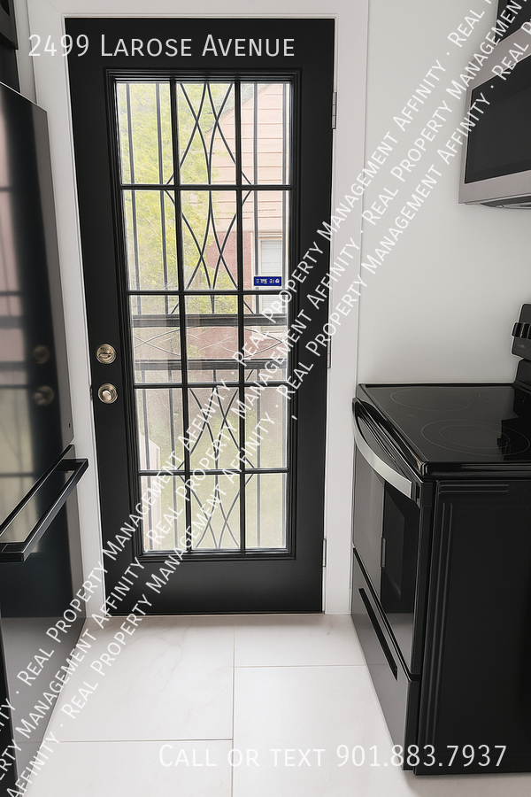 2499 Larose Ave - Photo 7 of 17
