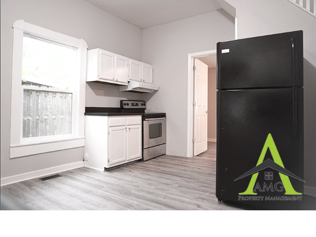 151 Bakemeyer St - Photo 4 of 10