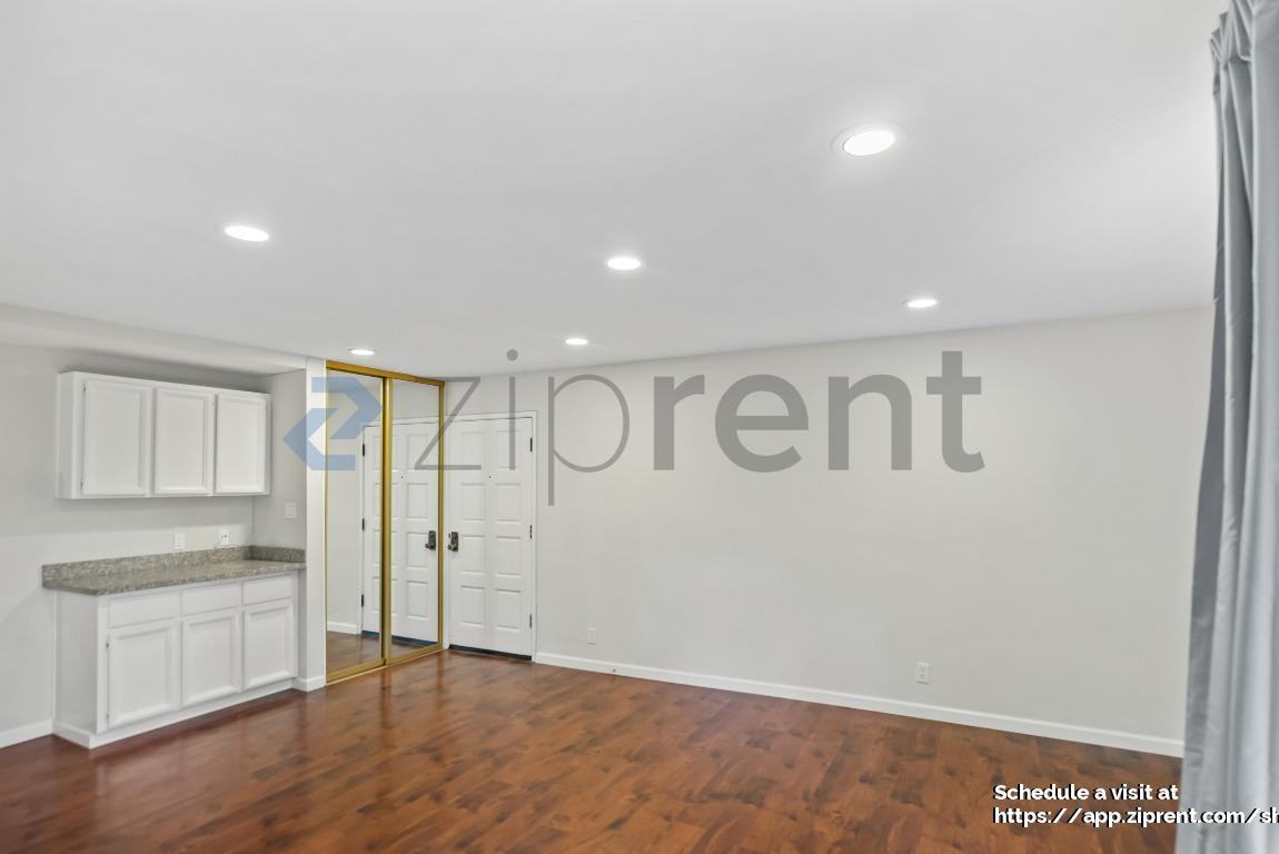 280 Easy Street #423 - Photo 7 of 27