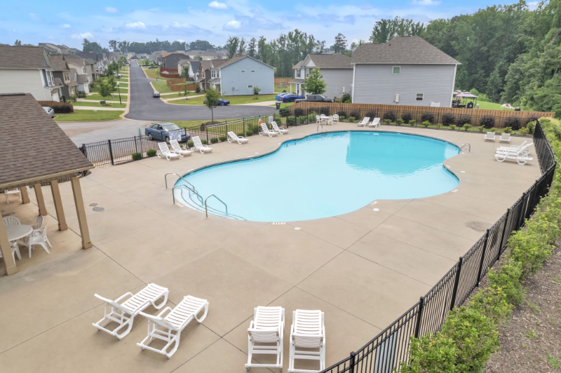 125 Viewmont Dr - Photo 3 of 20