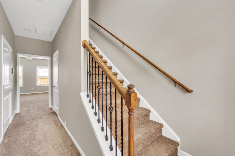 125 Viewmont Dr - Photo 6 of 20