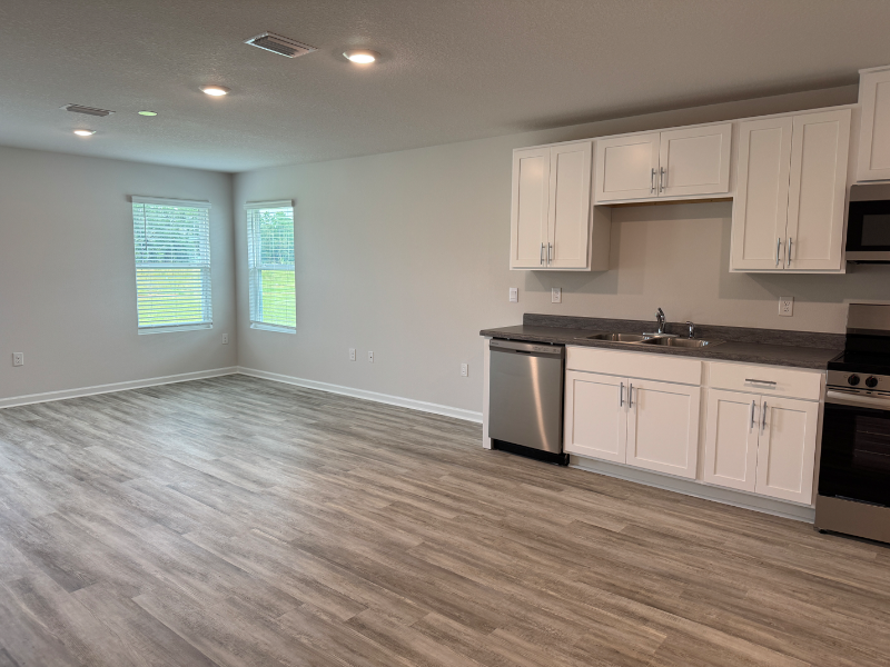 6365 Firefly Dr - Photo 6 of 12