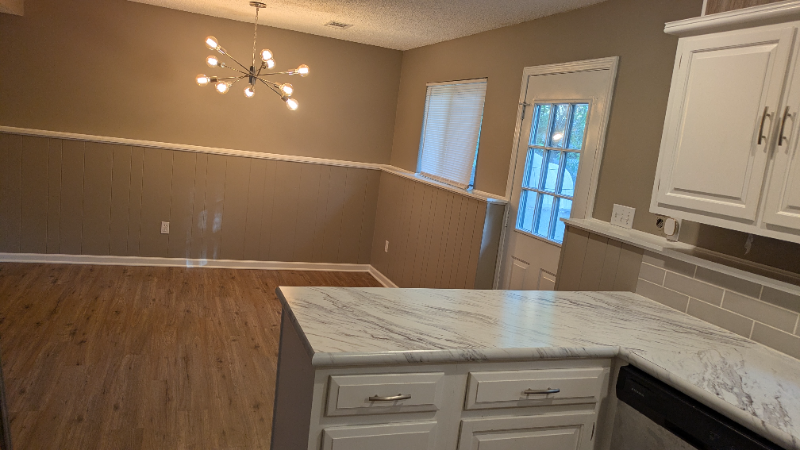 10171 Haskins St - Photo 4 of 18