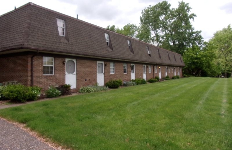 2777 Kipling Ave Nw - Photo 2 of 14