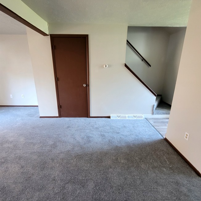 2777 Kipling Ave Nw - Photo 7 of 14