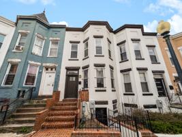 featured image of 27 Todd Pl Ne