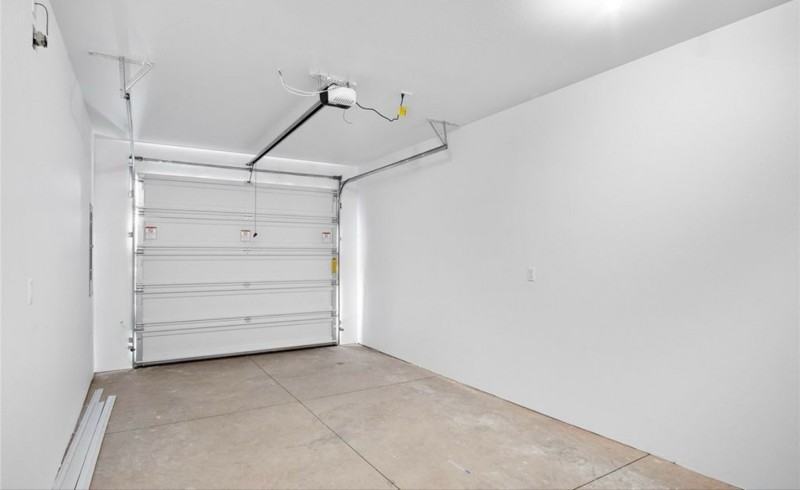 931 W Ted Yao Way #A - Photo 3 of 10