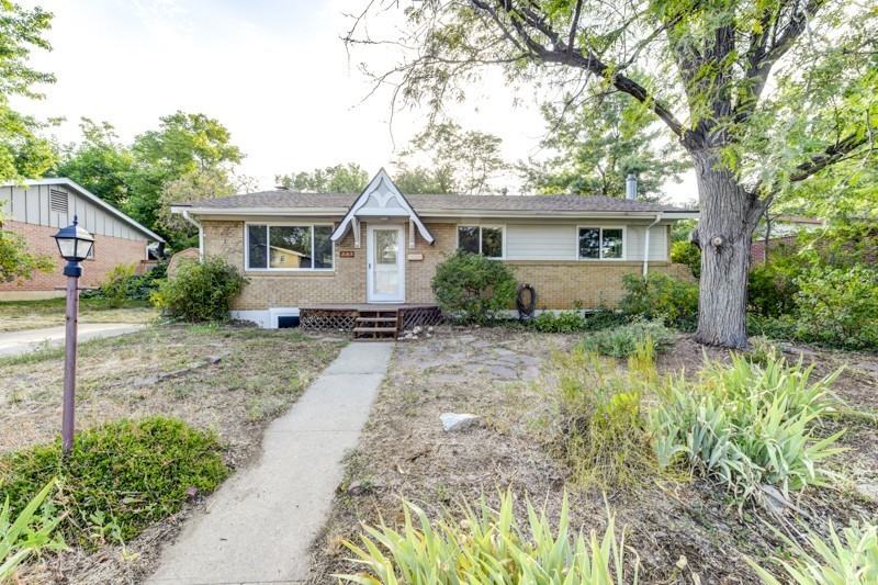 535 S 42nd St - Photo 3 of 29