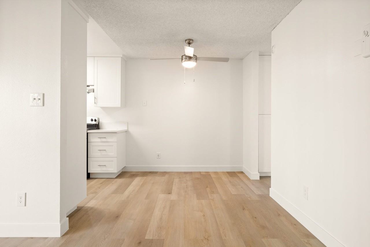 Terre at Mollison - Photo 5 of 20