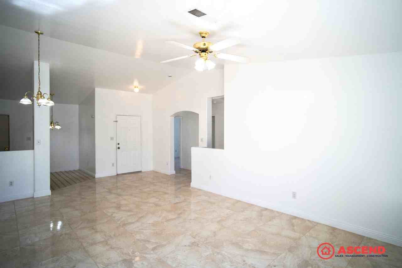 1305 Innsbruck Dr - Photo 2 of 19