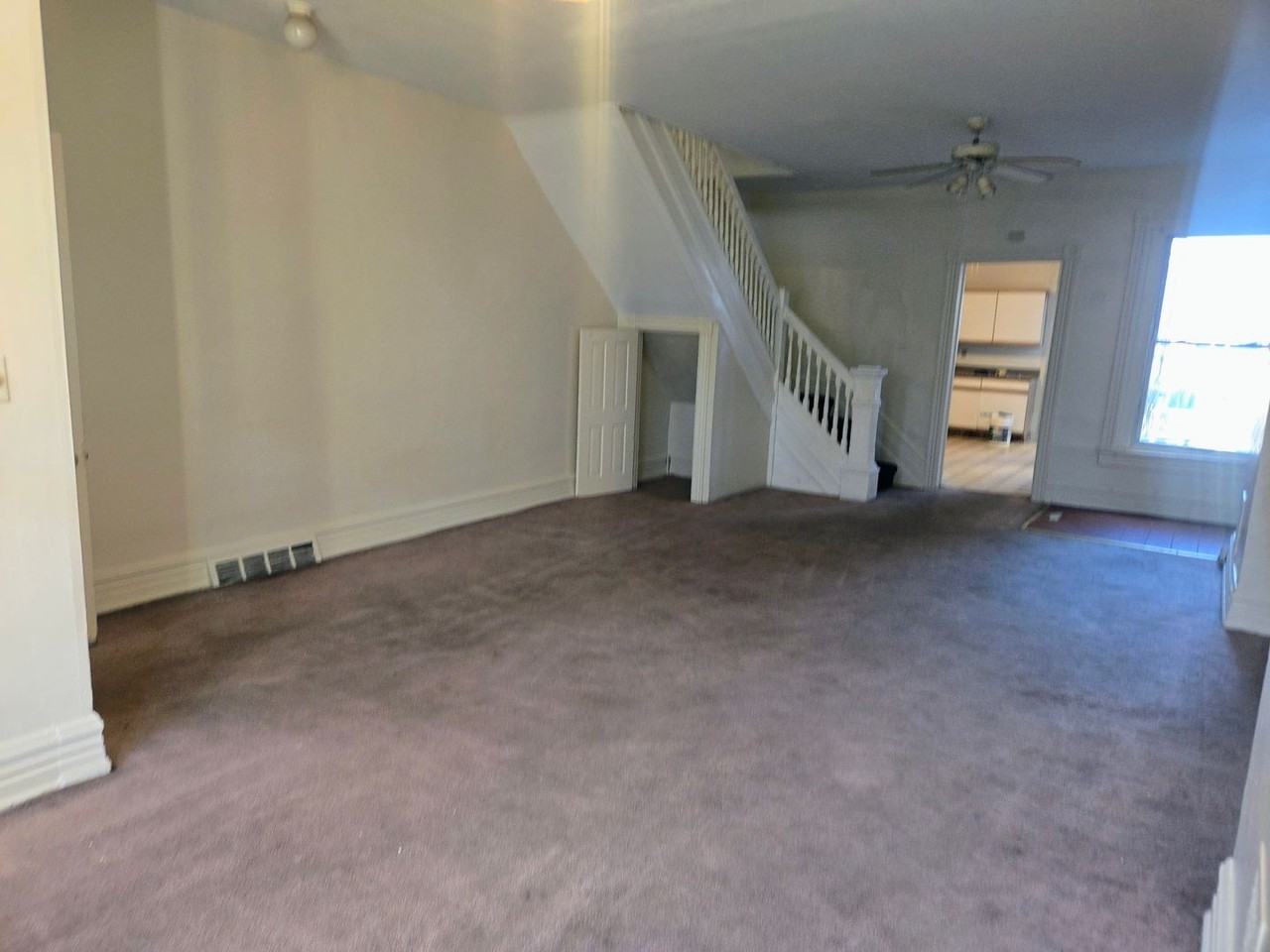 625 W Greenleaf St - Photo 4 of 19