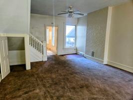 featured image of 625 W Greenleaf St