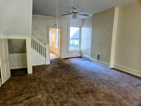 625 W Greenleaf St - Photo 1 of 1